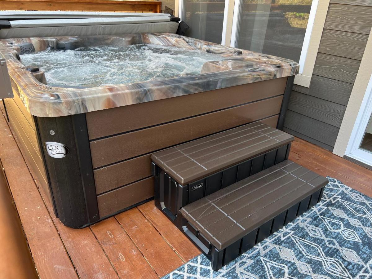 Mins To Gburg Sleeps 8 Hot Tub Arcade Area Pool Villa Gatlinburg Exteriör bild