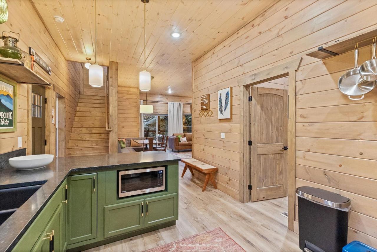 Mins To Gburg Sleeps 8 Hot Tub Arcade Area Pool Villa Gatlinburg Exteriör bild