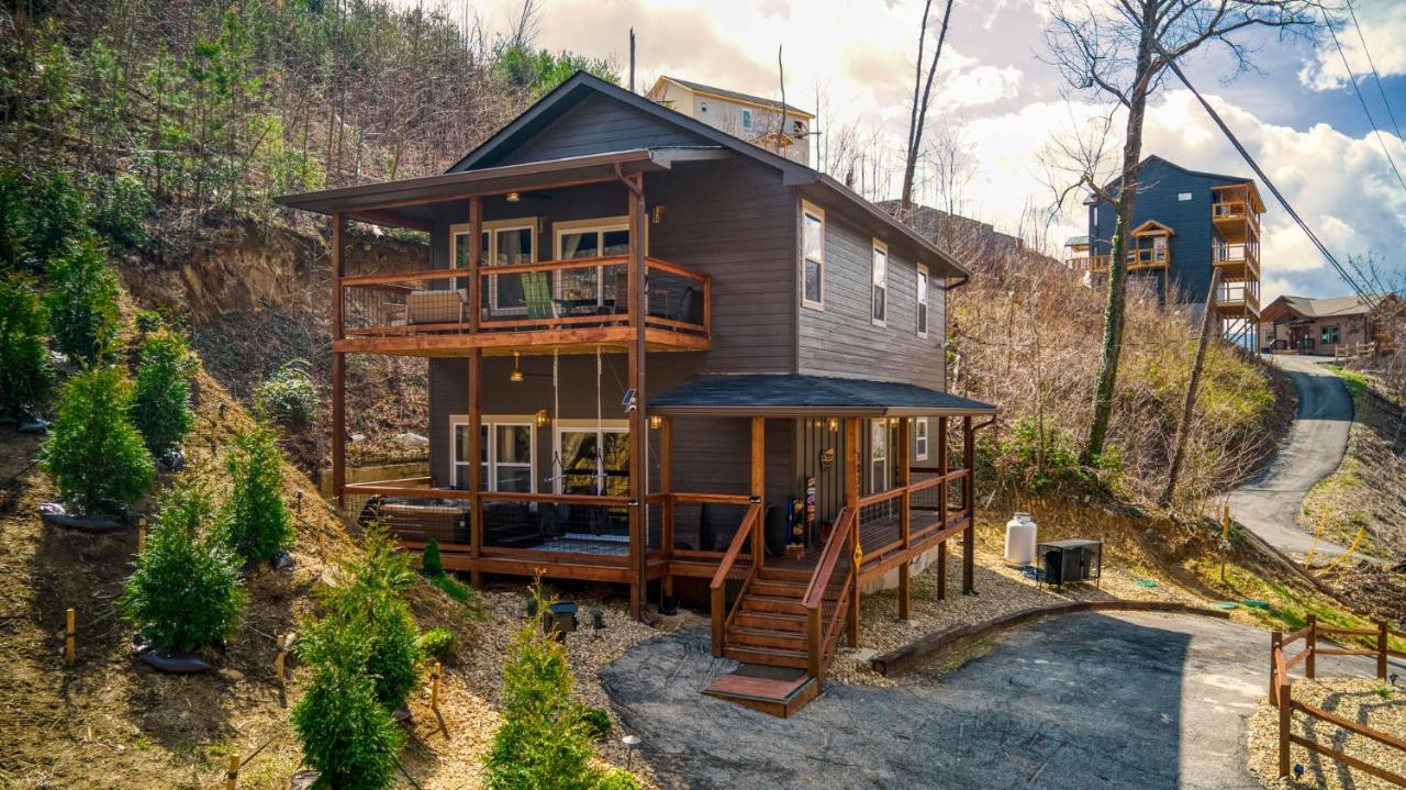 Mins To Gburg Sleeps 8 Hot Tub Arcade Area Pool Villa Gatlinburg Exteriör bild