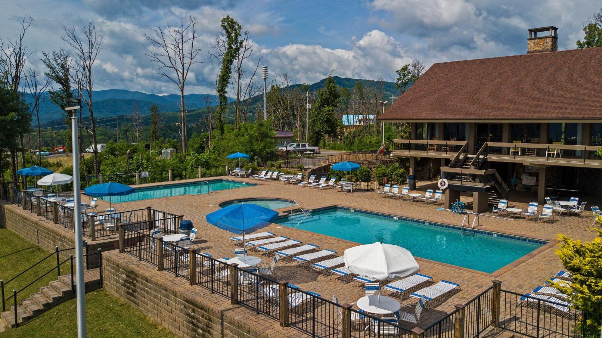 Mins To Gburg Sleeps 8 Hot Tub Arcade Area Pool Villa Gatlinburg Exteriör bild